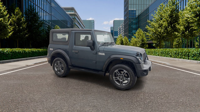 Second-hand 2022 Mahindra Thar LX 4-Str Hard Top AT RWD बीएस6 for sale in Pune