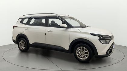 2023 किया केरेंस Prestige