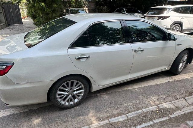 Second-hand 2018 Toyota Camry पेट्रोल for sale in New Delhi