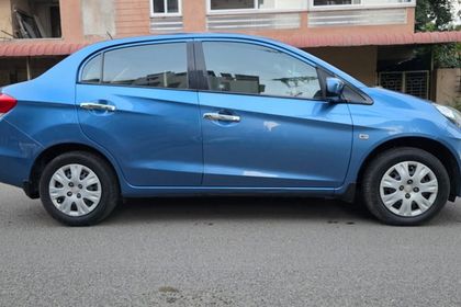2013 Honda Amaze S i-Vtech