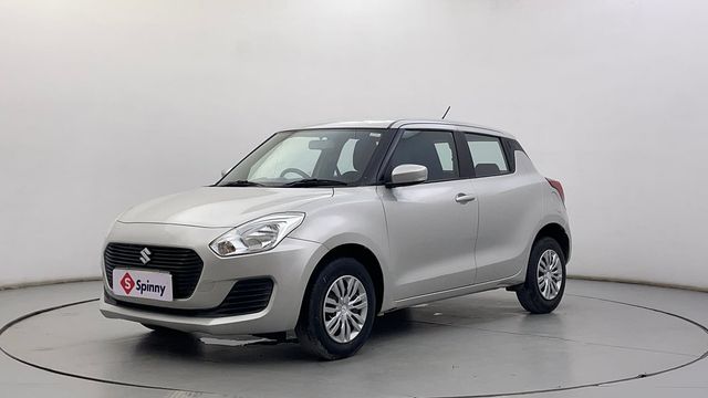 Second-hand 2018 Maruti Suzuki Dzire वीएक्सआई एटी for sale in Ahmedabad