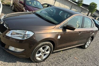 2015 Skoda Rapid 1.5 TDI Ambition प्लस