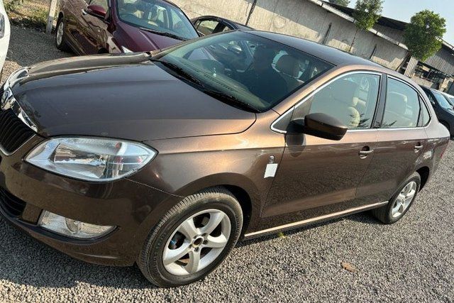 Second-hand 2015 Skoda Rapid 1.5 TDI Ambition प्लस for sale in Ahmedabad