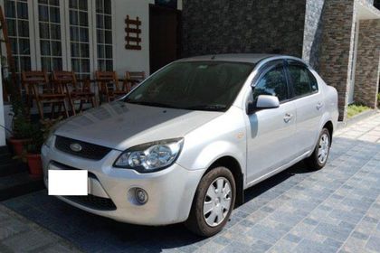 2012 Ford Fiesta डीजल स्टाइल
