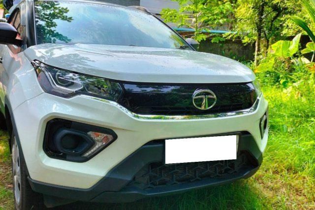 Second-hand 2020 Tata Nexon 1.2 Revotron एक्सएम for sale in Kollam
