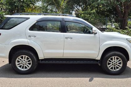 2014 Toyota Fortuner 4x2 एटी