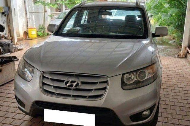 Second-hand 2011 Hyundai Santa Fe 4X2 for sale in Nashik