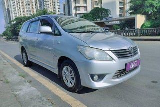 Used 2.5 G (Diesel) 7 Seater