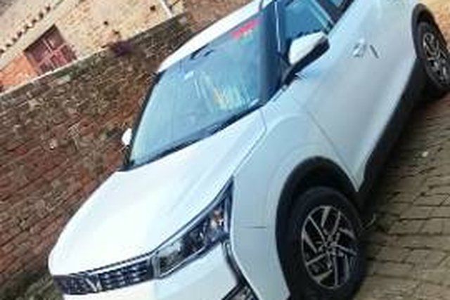 Mahindra XUV300 W8 Second-hand 2024 Mahindra XUV300 W8 for sale in Maharajganj