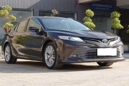 2019 Toyota Camry Hybrid 2.5