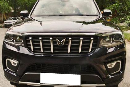 2025 Mahindra Scorpio N Z8 Select Diesel