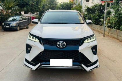 2024 Toyota Fortuner Legender 4x4 AT