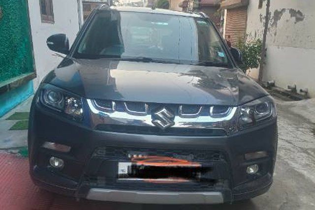 Second-hand 2017 Maruti Suzuki Vitara Brezza ZDi प्लस Dual Tone for sale in Saharanpur (UP)