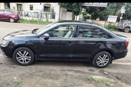 2015 Volkswagen Jetta 2.0L TDI हाईलाइन AT