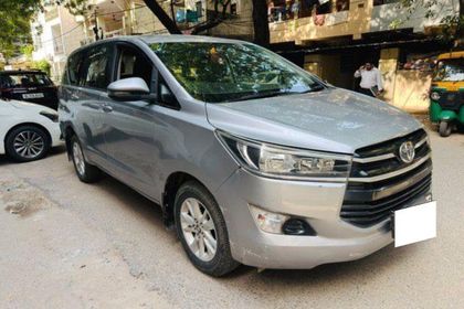 2018 Toyota Innova Crysta 2.4 जी MT 8S बीएस4