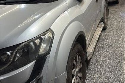 2017 Mahindra XUV500 AT W10 FWD