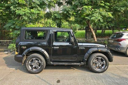 2024 Mahindra Thar LX Hard Top डीजल AT
