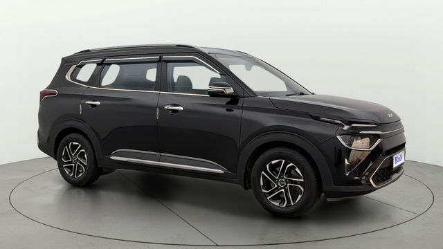 Second-hand 2023 Kia Carens Luxury Plus Diesel iMT BSVI for sale in Chennai
