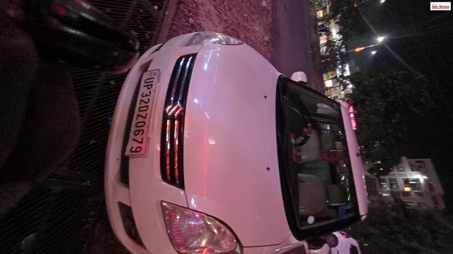 Maruti Suzuki Swift Dzire VXI Second-hand 2011 Maruti Suzuki Swift Dzire VXI for sale in Lucknow