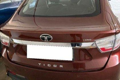 2025 Tata Tigor XZA AMT सीएनजी