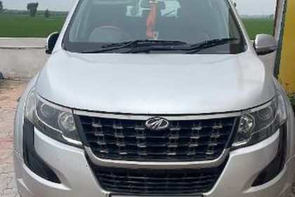 2018 Mahindra XUV500 W5 BSIV