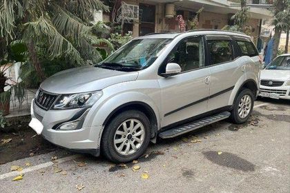 2016 Mahindra XUV500 W10 1.99 mHawk