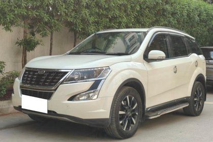 2021 Mahindra XUV500 W11 FWD Diesel