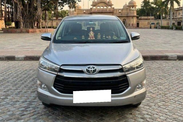 Toyota Innova Crysta 2.4 GX MT BSIV Second-hand 2016 Toyota Innova Crysta 2.4 GX MT BSIV for sale in New Delhi