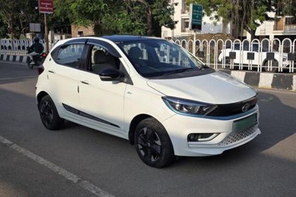 2023 Tata Tiago EV XZ Plus Tech LUX LR