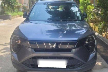 2024 Mahindra XUV 3XO AX5 AT