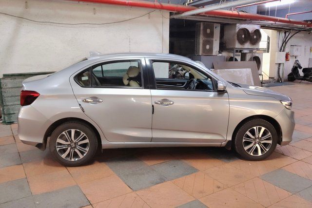 Second-hand 2022 Honda Amaze 2nd Gen वीएक्स CVT बीएस6 for sale in Mumbai