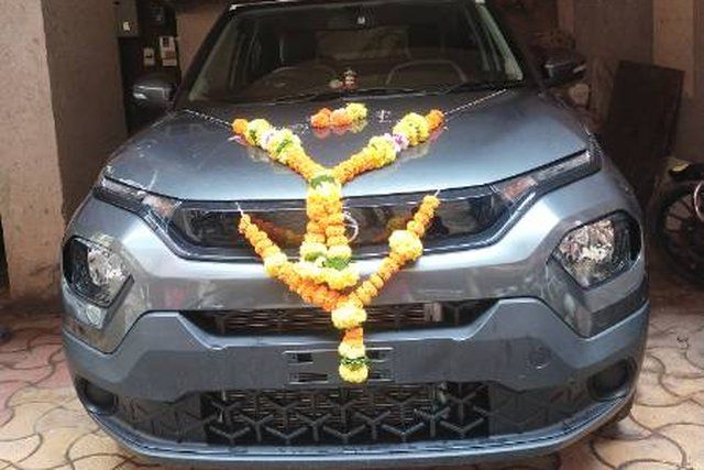Second-hand 2024 Tata Punch Adventure AMT for sale in Raigad
