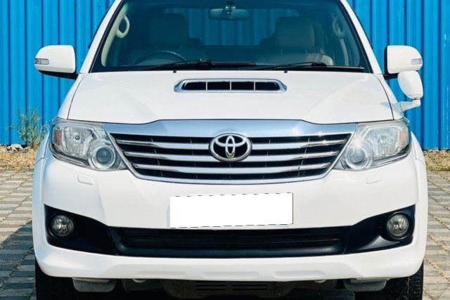 Toyota Fortuner 4x2 4 Speed AT Second-hand 2012 Toyota Fortuner 4x2 4 Speed AT for sale in Mumbai