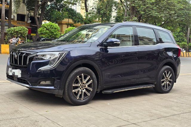Mahindra XUV700 AX7L 7Str Diesel AT Second-hand 2023 Mahindra XUV700 AX7L 7Str Diesel AT for sale in Mumbai