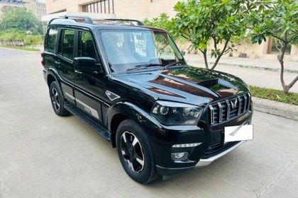 2025 Mahindra Scorpio S 11