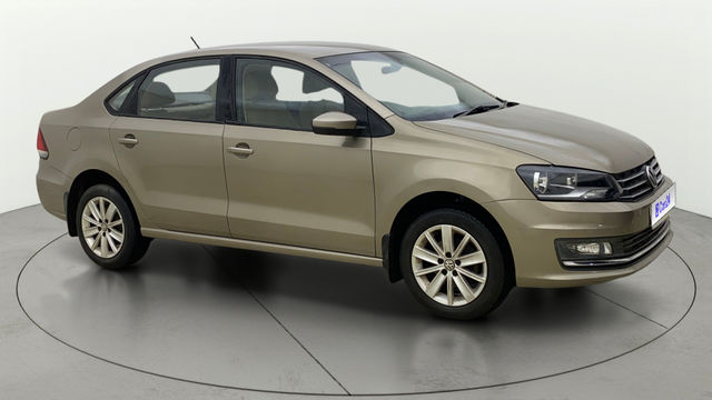Volkswagen Vento Petrol Highline AT Second-hand 2016 Volkswagen Vento Petrol Highline AT for sale in Mumbai