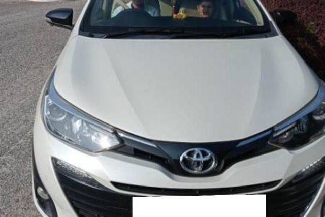 Toyota Yaris वीएक्स सीवीटी Second-hand 2020 Toyota Yaris वीएक्स सीवीटी for sale in Kengeri