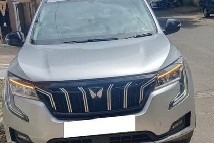 2023 Mahindra XUV700 एएक्स3 7 Str डीजल