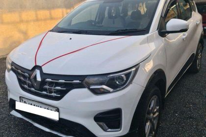 2021 Renault Triber RXZ बीएस6