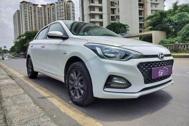 Hyundai i20 Petrol CVT Asta Second-hand 2018 Hyundai i20 Petrol CVT Asta for sale in Thane