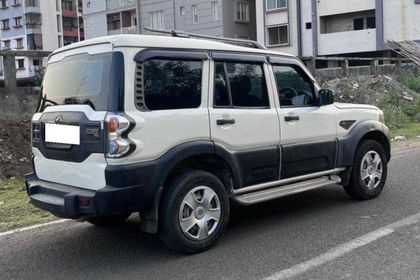 2014 Mahindra Scorpio Gateway 2WD