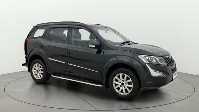 Mahindra XUV500 W9 Second-hand 2018 Mahindra XUV500 W9 for sale in Bangalore