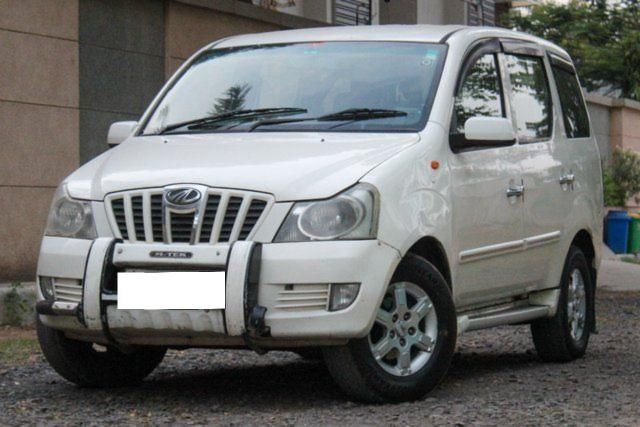 Second-hand 2013 Mahindra Xylo E8 ABS Airbag BS III for sale in Ahmedabad