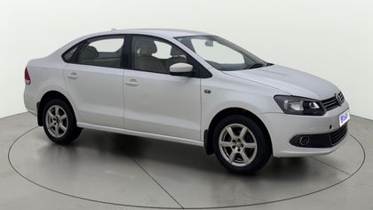 2014 फॉक्सवेगन वेंटो Petrol Highline