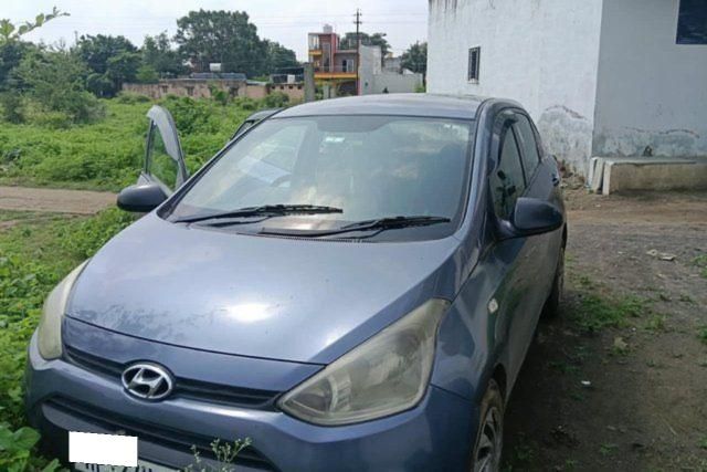 Second-hand 2017 Hyundai Xcent CRDi Prime T Plus for sale in Khandwa