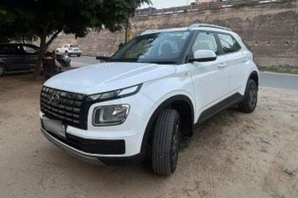 2025 Hyundai Venue एस रेनफोर्स्ड