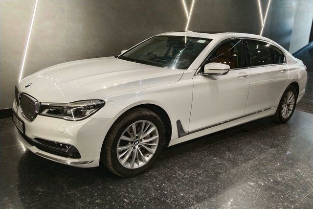BMW 7 Series 730Ld Design प्योर एक्सीलेंस Second-hand 2019 BMW 7 Series 730Ld Design प्योर एक्सीलेंस for sale in New Delhi