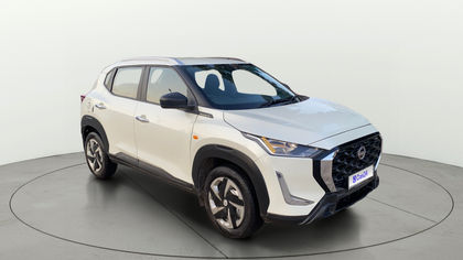 2025 Nissan Magnite विसिया एएमटी