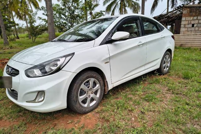 Second-hand 2013 Hyundai Verna 1.4 CRDi for sale in Bangalore
