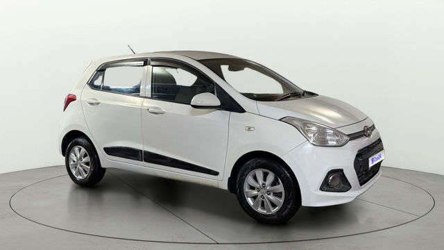 Hyundai Grand i10 मैग्ना Second-hand 2015 Hyundai Grand i10 मैग्ना for sale in New Delhi